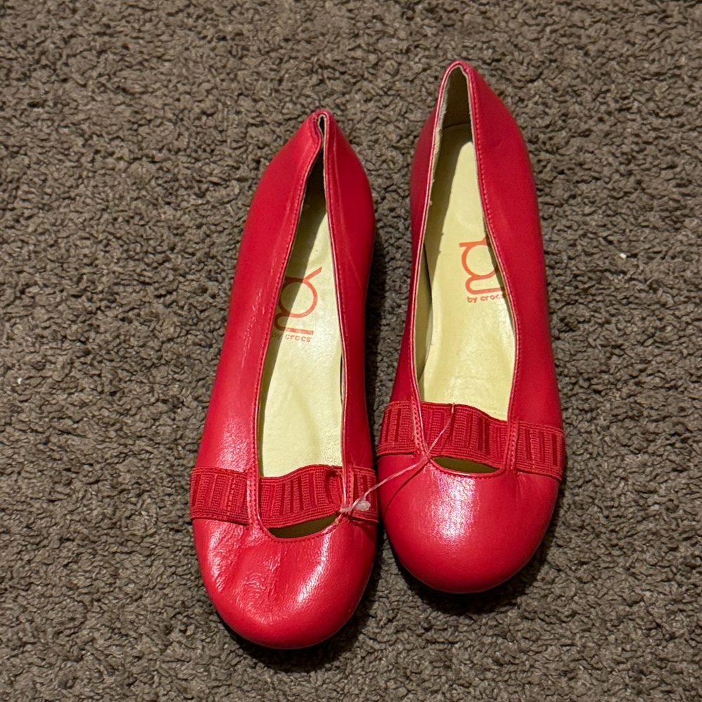Arcopedico Red Women's Flats